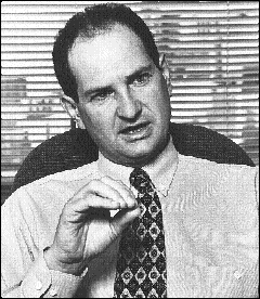 La derni&egrave;re chose que je voulais, comme b&acirc;tonnier, de dire Serge Francoeur, c'est qu'une d&eacute;cision de cette importance ne soit prise que par un groupe restreint de notre profession.