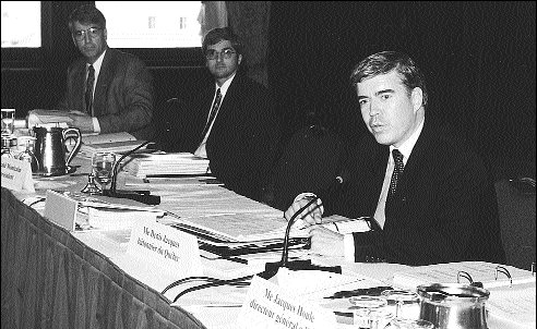 Le b&acirc;tonnier Denis Jacques   pr&eacute;sidait son dernier conseil g&eacute;n&eacute;ral. Une nouvelle &eacute;quipe   sera en place lors de la prochaine r&eacute;union, le 16 juin prochain &agrave;   Montr&eacute;al