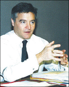 L'objectif de la loi est louable,   de dire M<sup>e</sup>&nbsp;Claude G. Leduc, vice-pr&eacute;sident du Barreau. Ce sont certains   des moyens privil&eacute;gi&eacute;s par le l&eacute;gislateur que d&eacute;nonce   le Barreau du Qu&eacute;bec, notamment celui d'&eacute;tablir un r&eacute;gime   de d&eacute;claration obligatoire des op&eacute;rations financi&egrave;res consid&eacute;r&eacute;es   « douteuses ». « La d&eacute;cision rendue en Colombie-Britannique   nous r&eacute;jouit, bien que nous en soyons encore au stade pr&eacute;liminaire   dans ce dossier. »