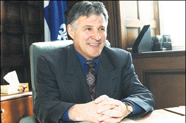 Le ministre Paul B&eacute;gin.