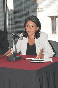 Nicole Guedj, secr&eacute;taire d'&Eacute;tat aux droits des victimes, de France.