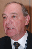 Le pr&eacute;sident de la Corporation de services, M<sup>e</sup>&nbsp;Pierre Paradis