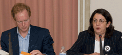 Vice-pr�sident, M<sup>e</sup>&nbsp;St�phane Rivard, et la b�tonni�re du Qu�bec, Madeleine Lemieux